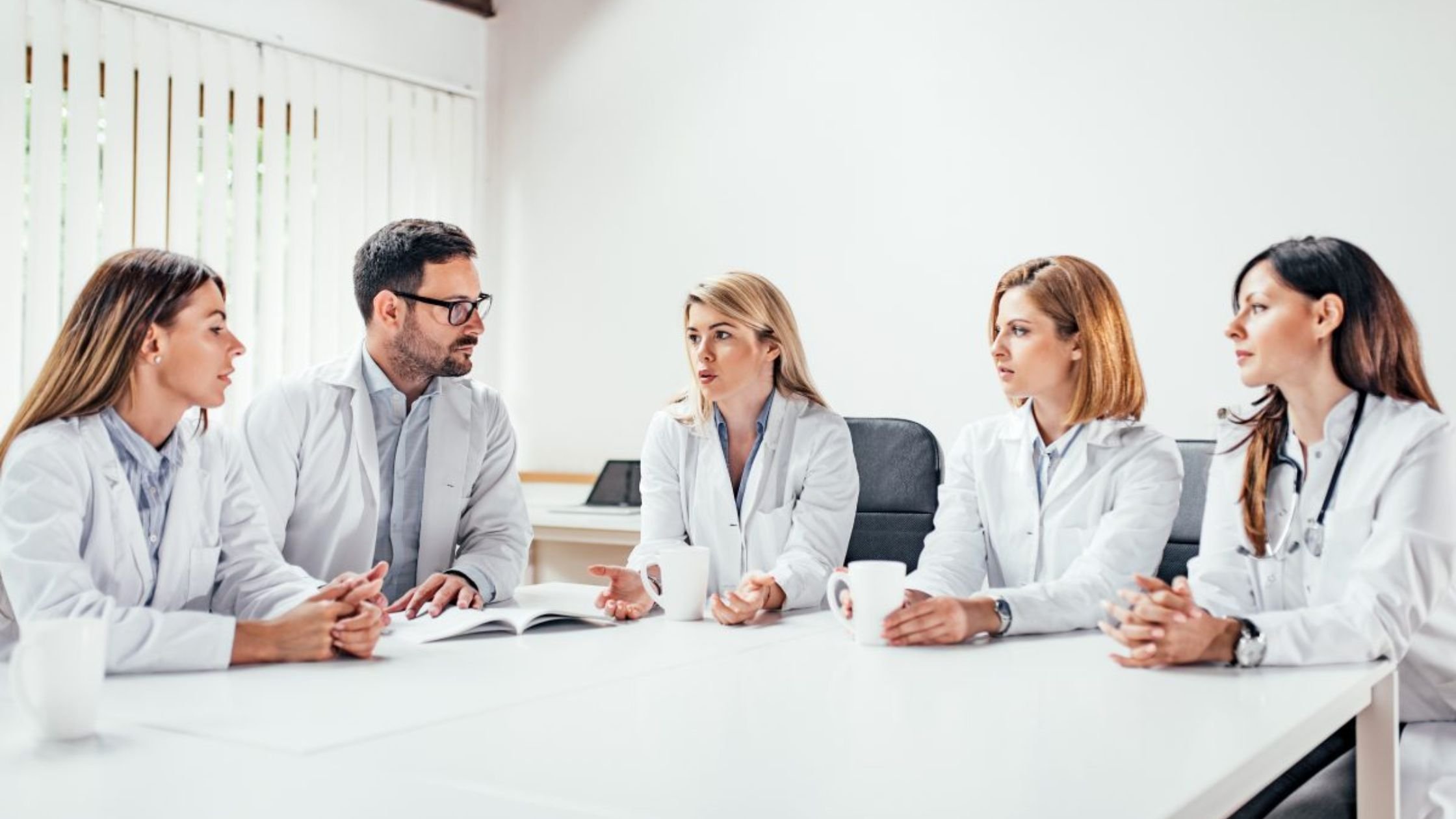 https://images.squarespace-cdn.com/content/v1/56a042fb25981d9326c9bbdb/e979c5e3-d10a-4be4-a314-016286ed8c4a/Clinical%2BTrials%2BTeam.jpg